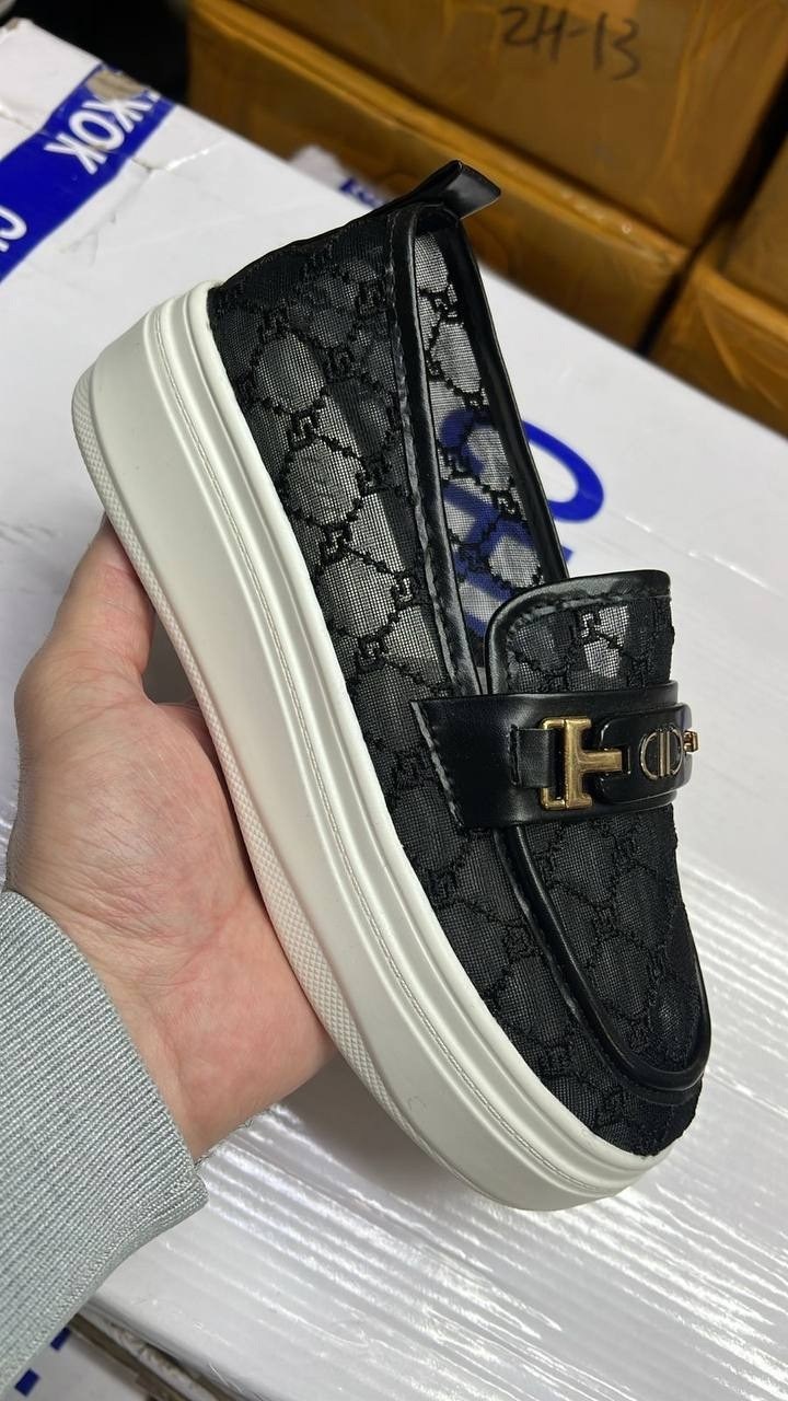 ,слипоны гуччи женские,лоферы женские gucci,туфли гуччи,гуччи лоферы