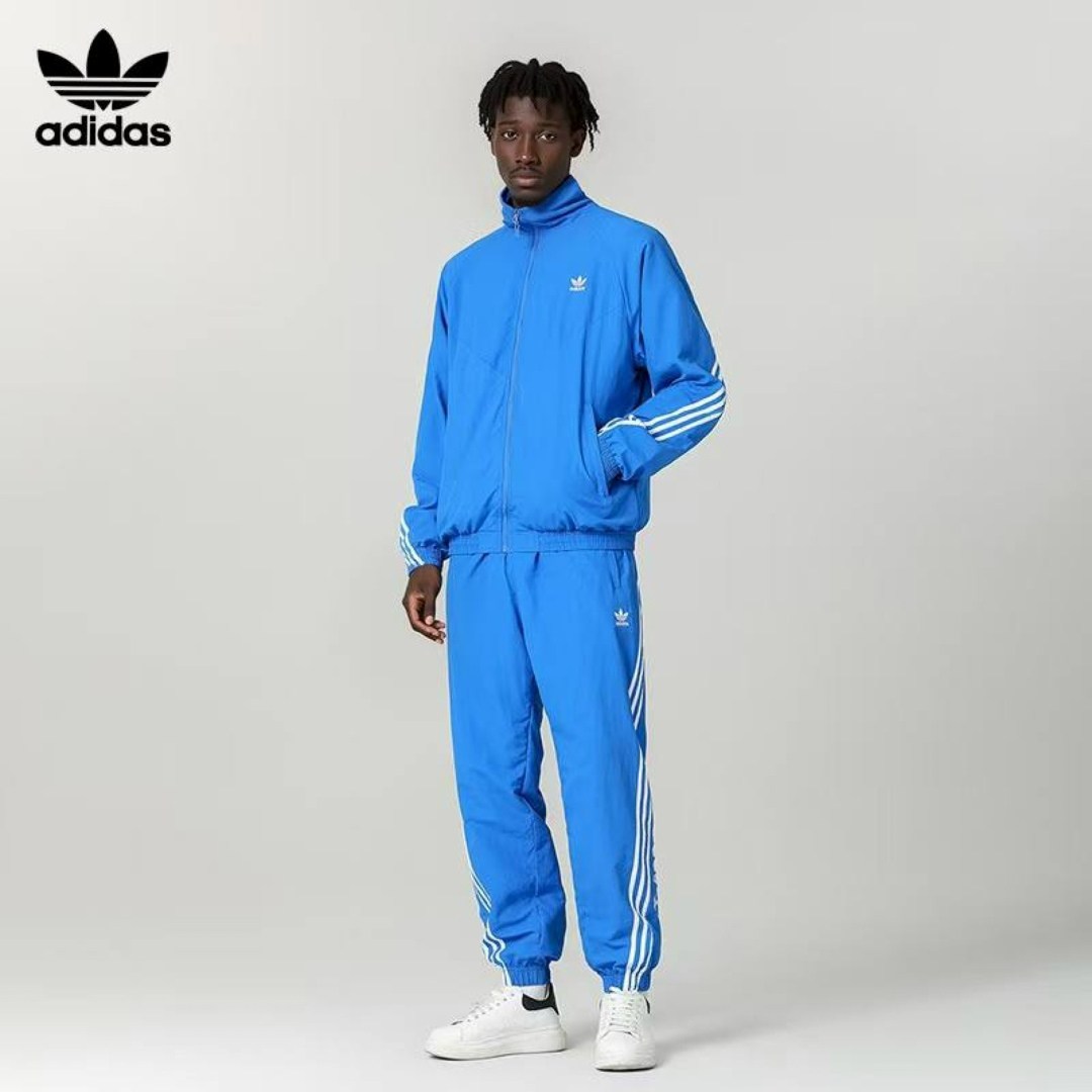 синий мужской спортивный костюм адидас adidas,спортивный костюм адидас голубой мужской,спортивный костюм adidas из 90-х,спортивный костюм адидас эластик,мужские спортивные костюмы адидас синие