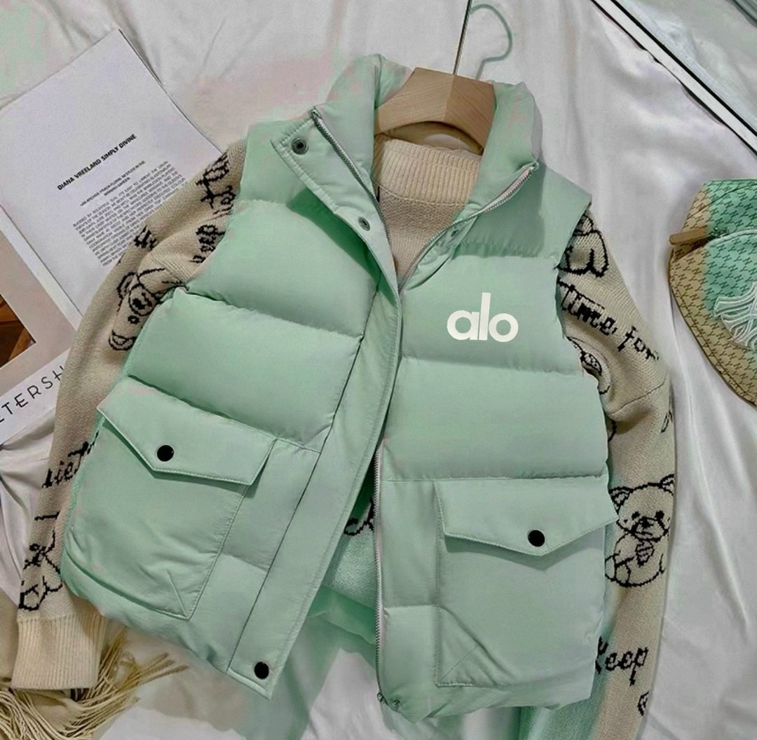 жилетка nike,жилет,теплый жилет,жилетка безрукавка,жилет женский