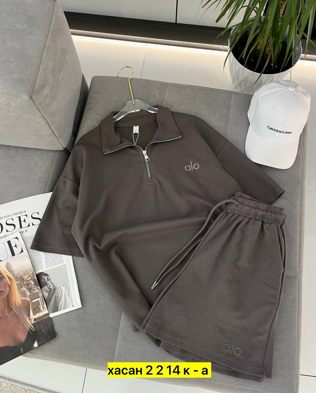 стильные костюмы,костюм двойка женский,женский костюм,костюм с шортами и футболкой поло летний insomand,комплект одежды женские