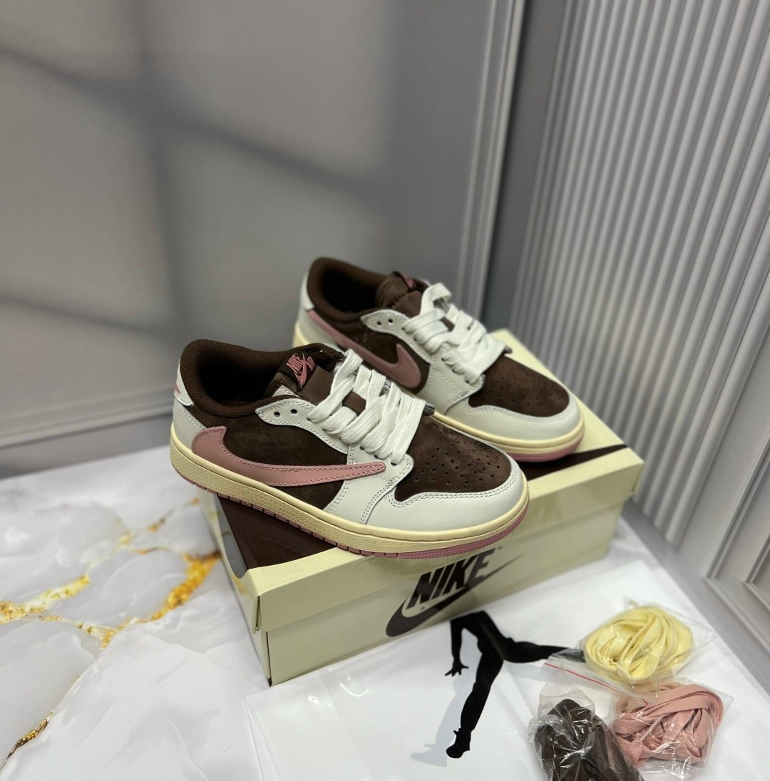 кроссовки nike air jordan 1 low x travis scott,,кроссовки travis scott x air jordan 1 low,кроссовки nike travis scott x air jordan 1,nike air jordan 1 low x travis scott
