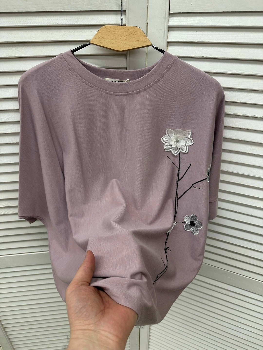 футболки женская,женская кофта,футболка,футболка с вышивкой,свитшот с вышивкой