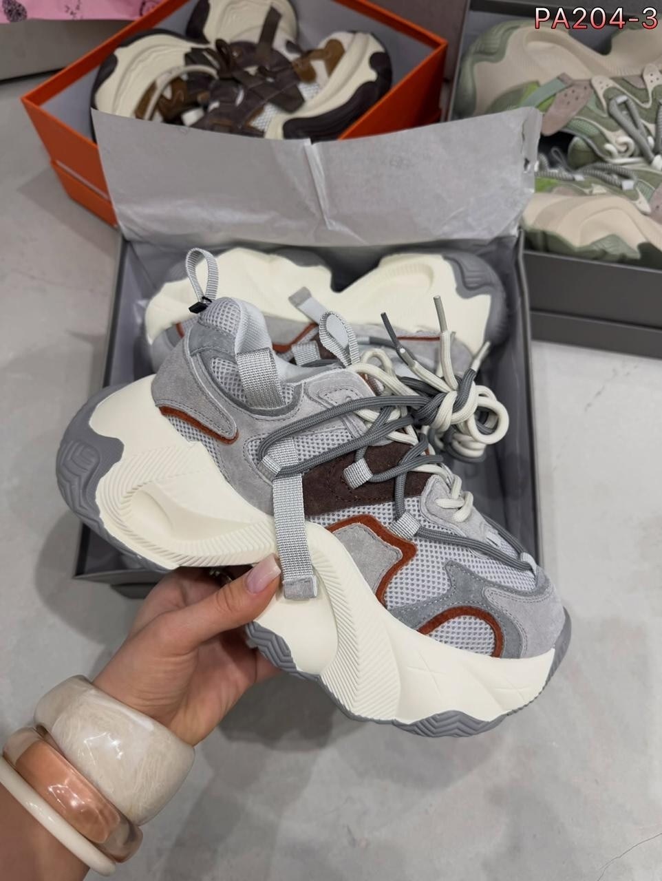 кроссовки женские,женские массивные кроссовки,кроссовки,кроссовки массивные,повседневные кроссовки