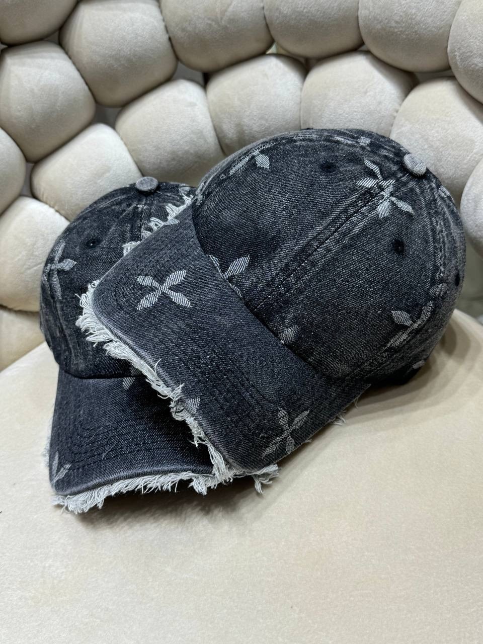 кепка стильная,кепка базовая,мода модная,кепка