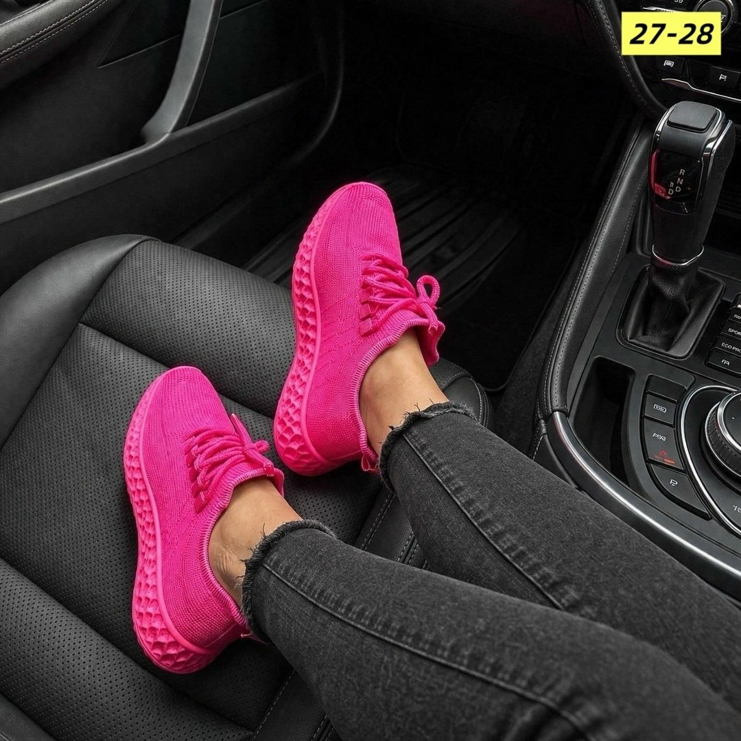 малиновые кроссовки женские,женские кроссовки,кроссовки фуксия,розовые кроссовки,изики кроссовки женские