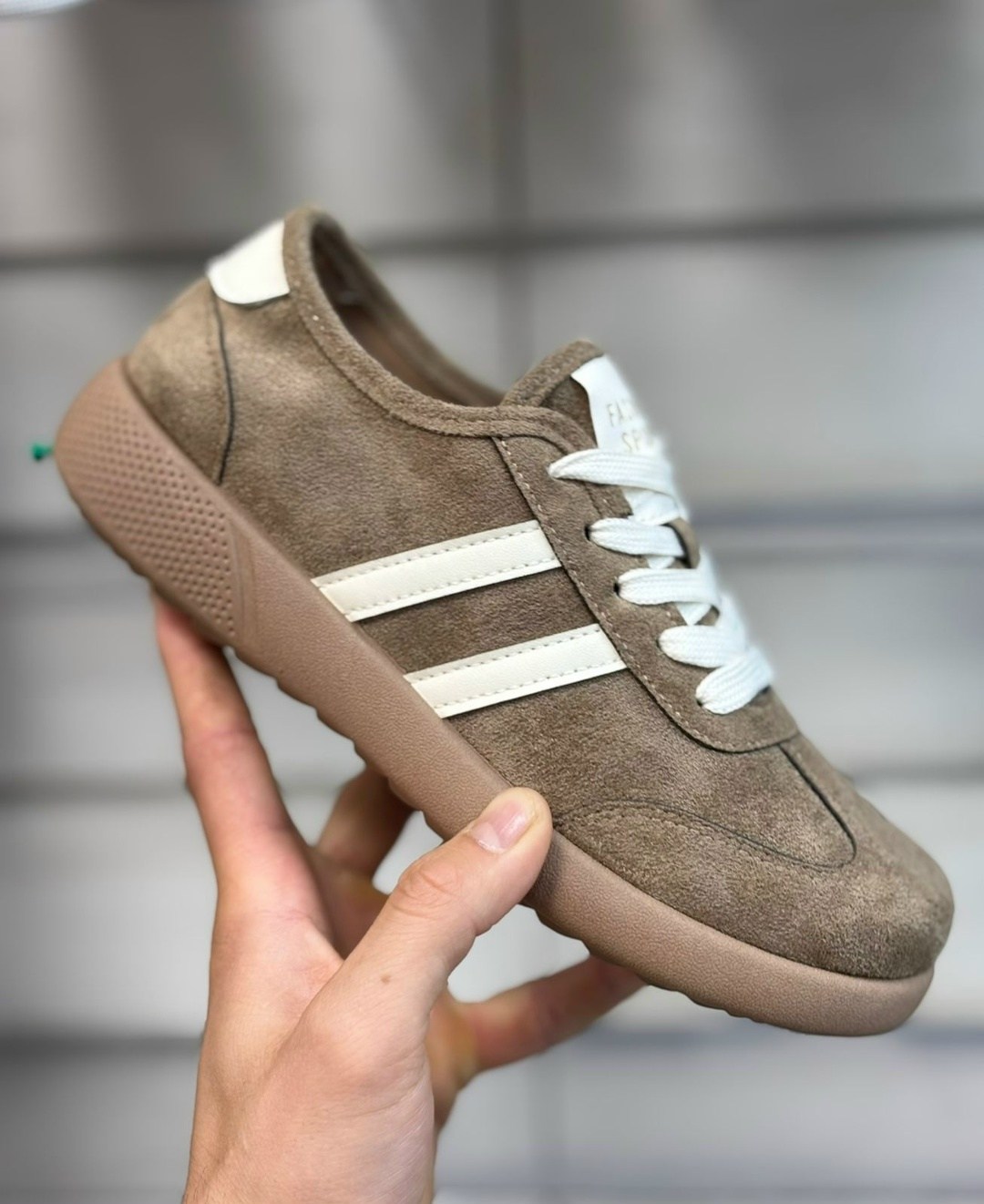 ,повседневные кроссовки,кроссовки женскиe,кроссовки низкие,спортивная