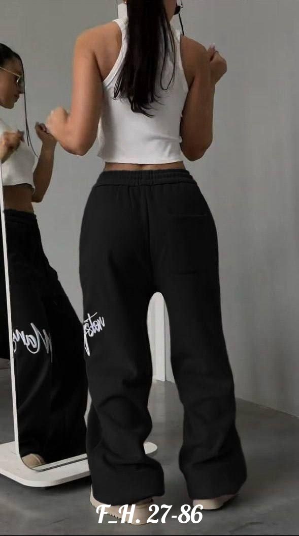 женские спортивные штаны,спортивные штаны,спортивные штаны широкие,брюки спортивные,спортивные брюки оверсайз в стиле y2k