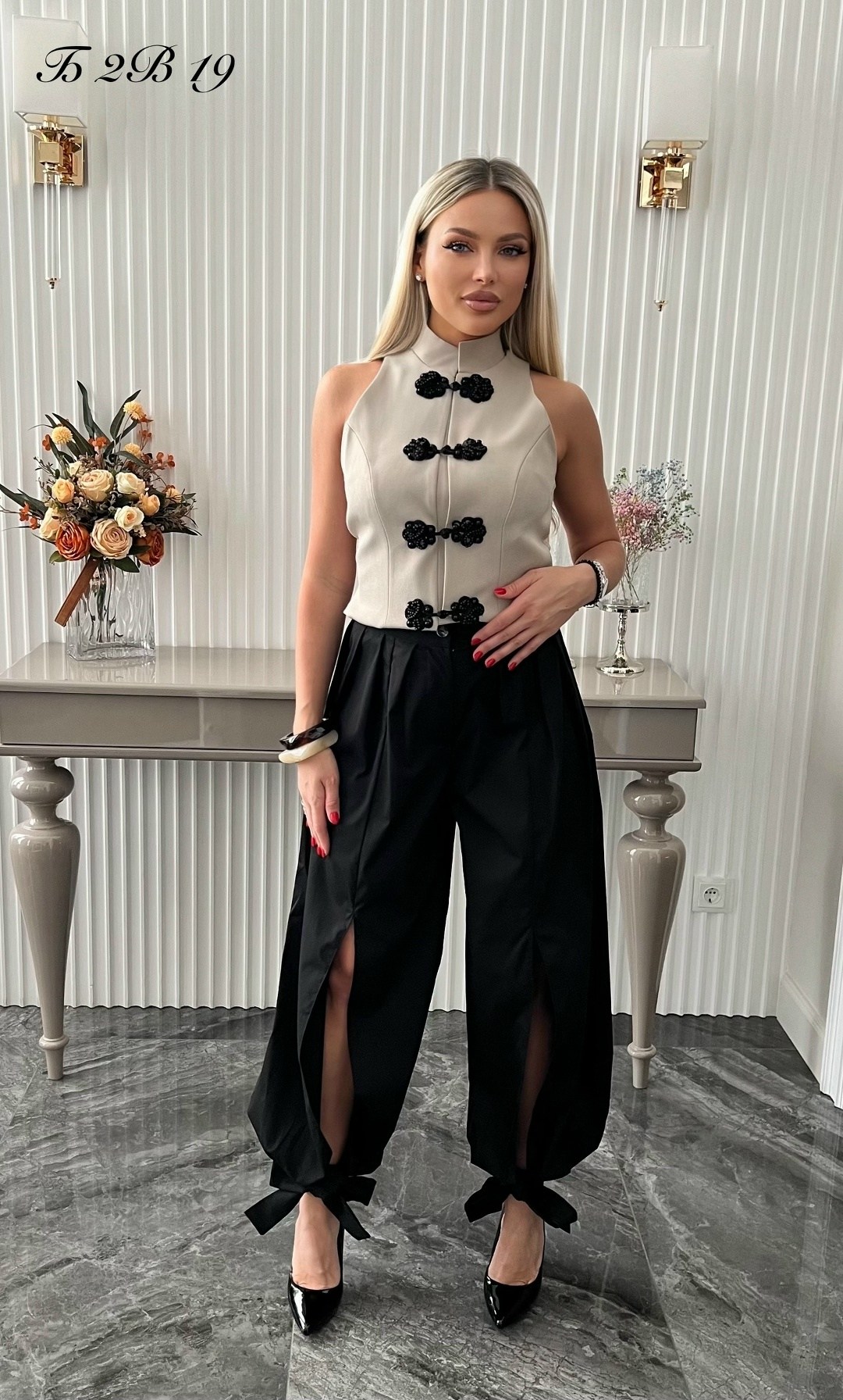 брючный костюм с жилетом,женский брючный костюм с жилетом,брючный костюм с жилеткой,костюм брючный с жилетом осенний на завязках umila brend,костюм брючный