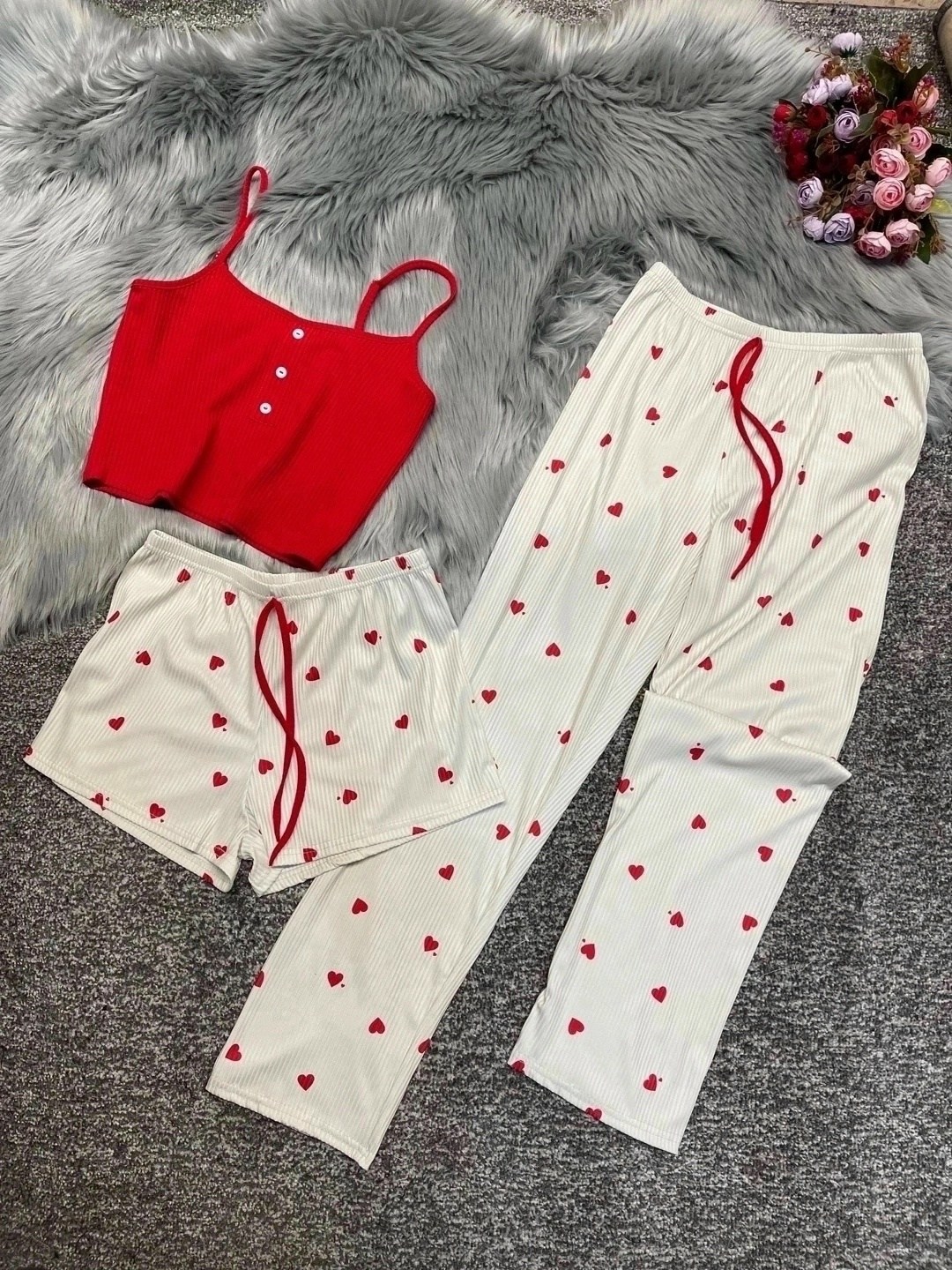 женская стильная пижама тройка,пижама с сердечками домашняя комплект штаны,женский комплект для сна,пижама женская комплект,пижама 3 в 1 майка, шорты, брюки momo_top 246023749