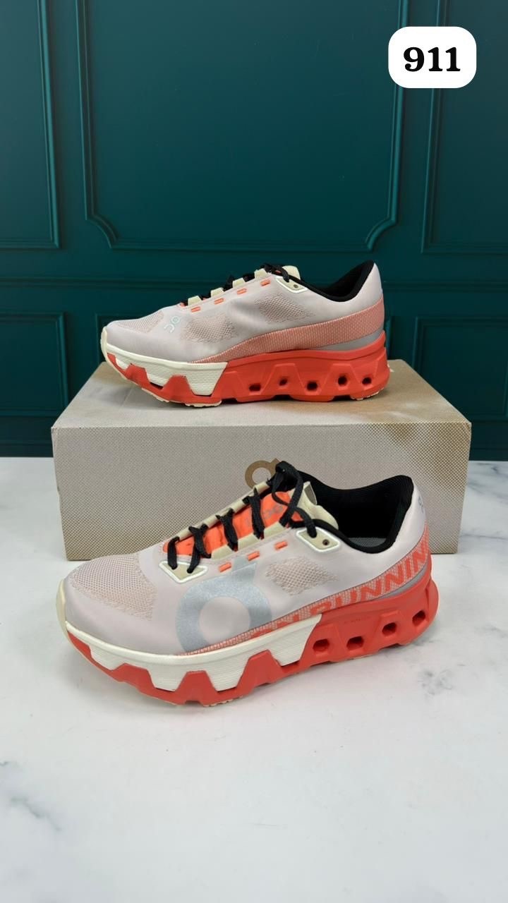 кроссовки,кроссовки on cloudmonster,женские кроссовки,спортивная ,оригинальные кроссовки