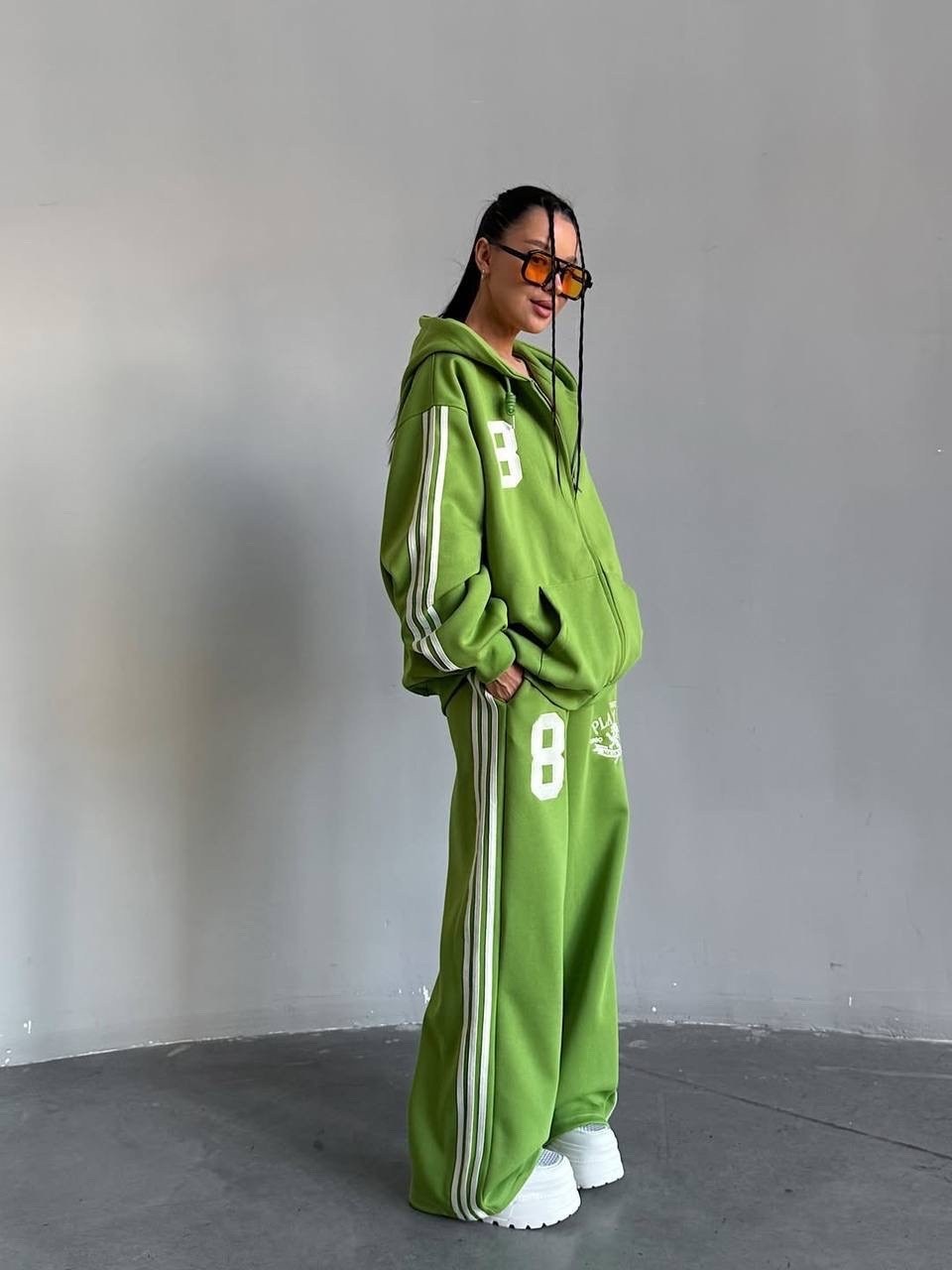 зеленый спортивный костюм,спортивный костюм,спортивный костюм женский,спортивный костюм спортивные костюмы,костюм женский