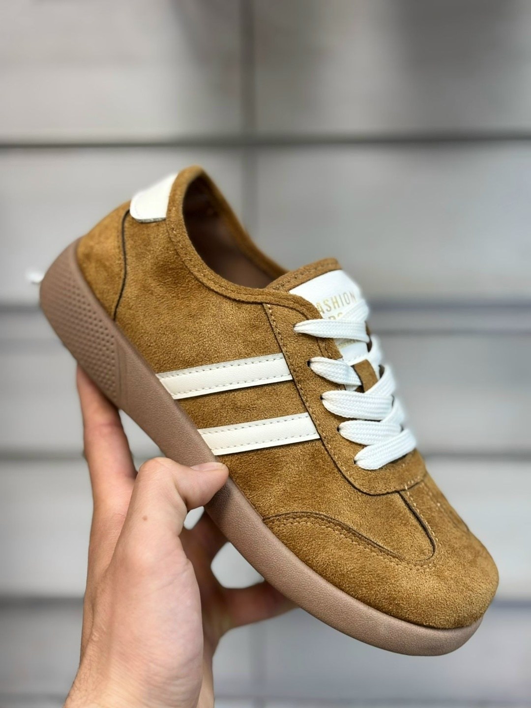 ,повседневные кроссовки,кроссовки женскиe,кроссовки низкие,спортивная