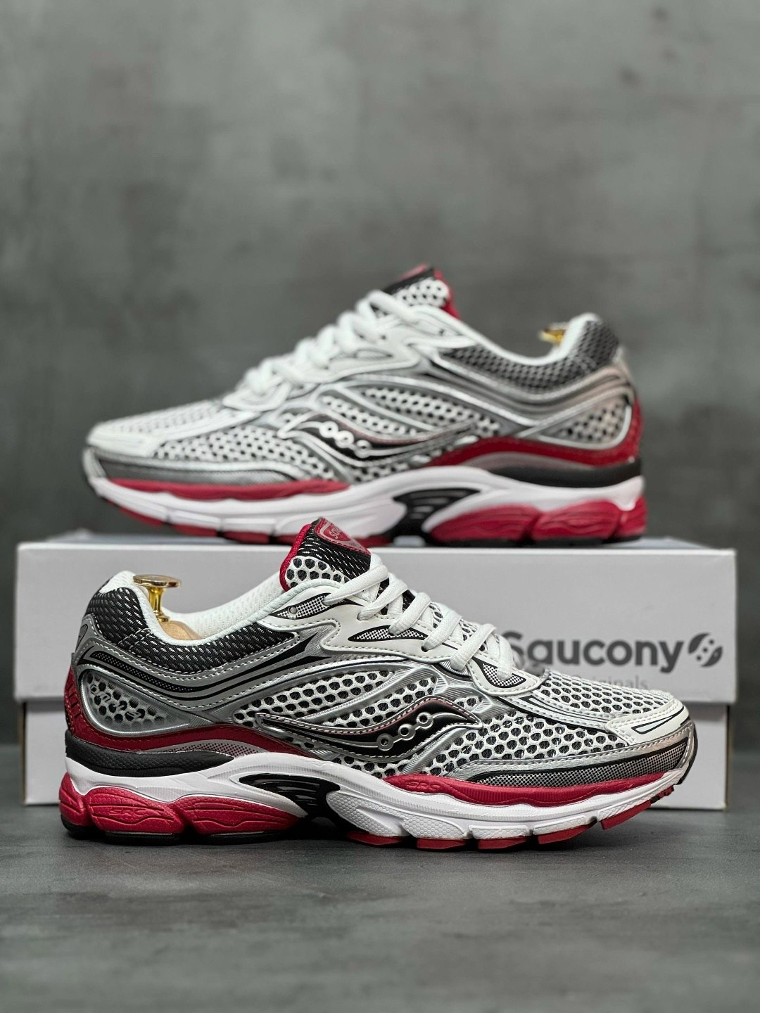 кроссовки saucony progrid omni 9,saucony progrid omni 9,кроссовки saucony,кроссовки,saucony progrid triumph 4