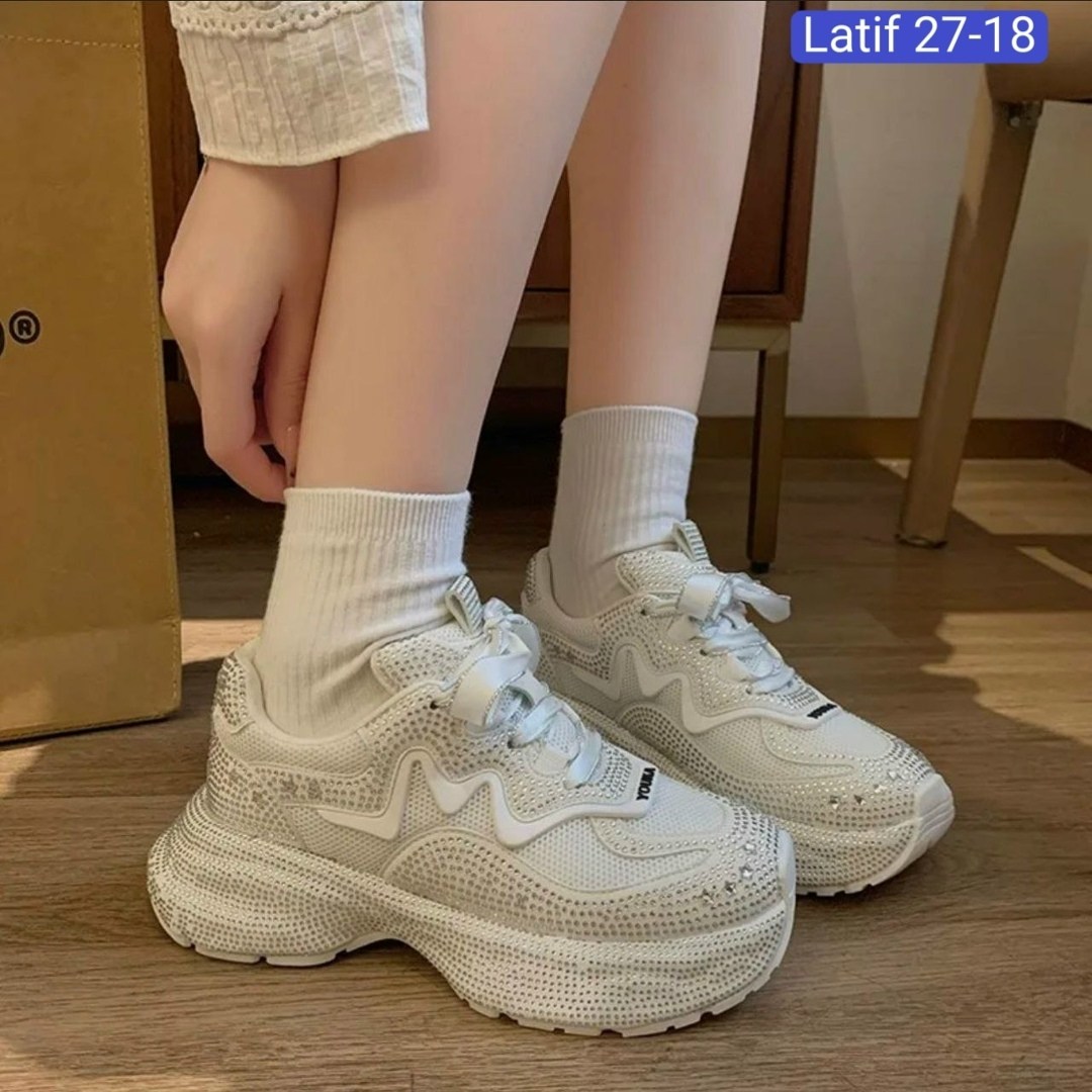 женские кроссовки,массивные кроссовки женские,кроссовки,женские кроссовки на платформе,кроссовки женские модные