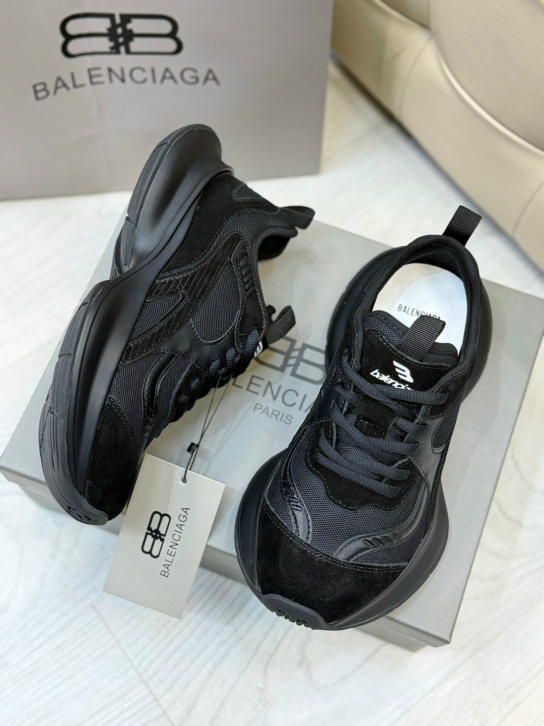 кроссовки женские balenciaga,кроссовки balenciaga,кроссовки баленсиага женские,кроссовки баленсиага черные,кроссовки баленсиага мужские