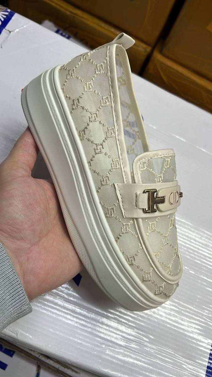 ,слипоны гуччи женские,лоферы женские gucci,туфли гуччи,гуччи лоферы