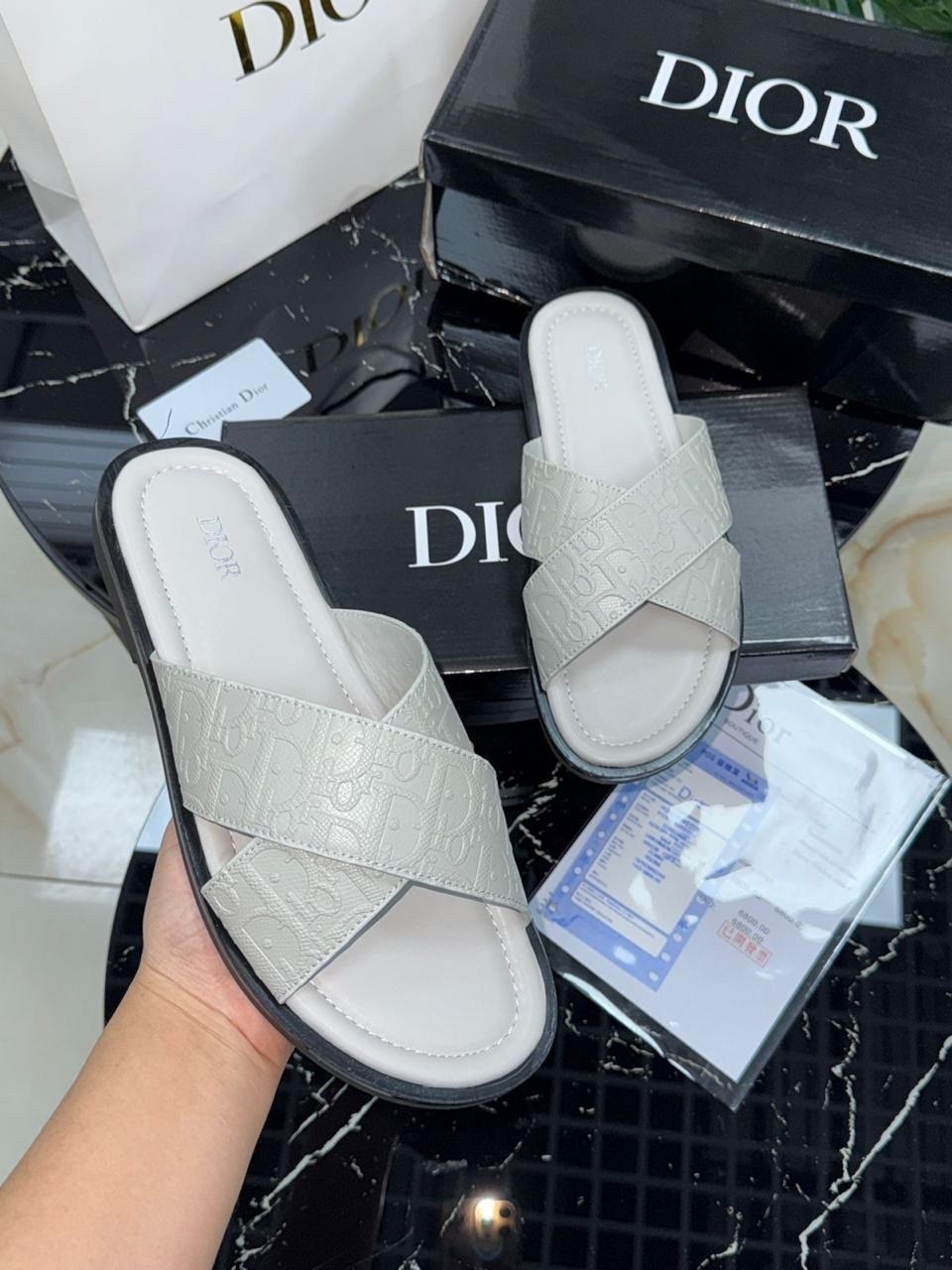 шлепанцы christian dior,тапки кристиан диор,шлепки диор,,тапочки dior