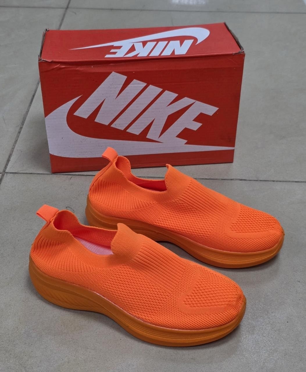 кроссовки женскиe,оранжевые кроссовки,дышащие кроссовки, спортивная,кроссовки