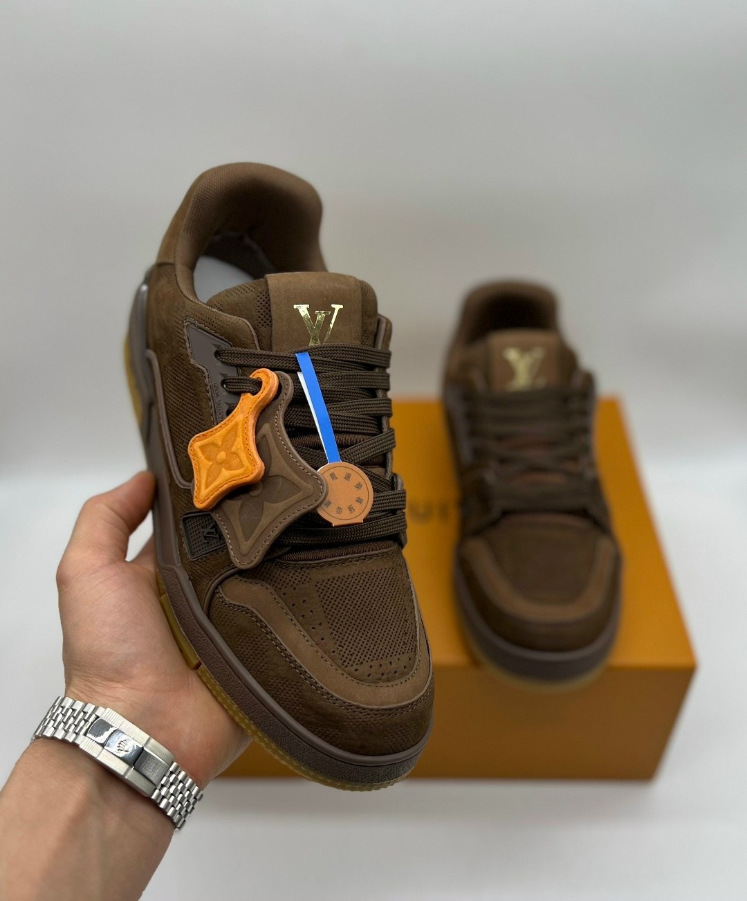 кроссовки louis vuitton trainer,louis vuitton кроссовки,кроссовки louis vuitton мужские,мужские кожаные кроссовки louis vuitton trainer серые,кроссовки луи виттон trainer