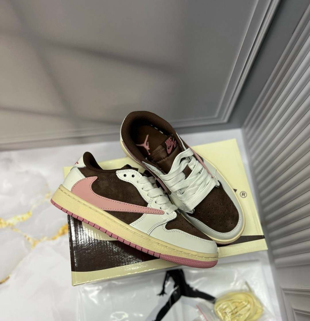 кроссовки nike air jordan 1 low x travis scott,,кроссовки travis scott x air jordan 1 low,кроссовки nike travis scott x air jordan 1,nike air jordan 1 low x travis scott