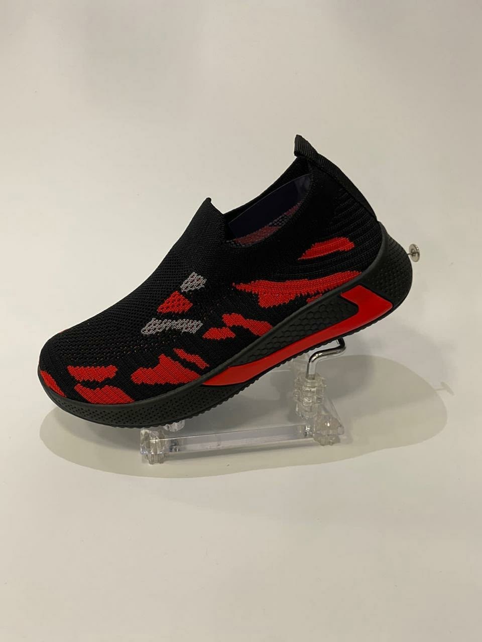 ,кроссовки мальчику, спортивная,спортивные кроссовки,кроссовка