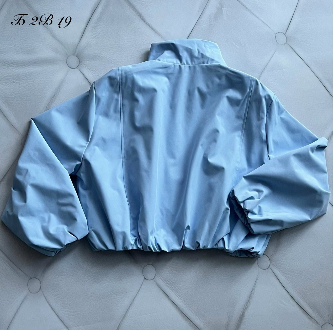 куртка модная,женская куртка,стильная куртка,куртка бомбер,легкая куртка