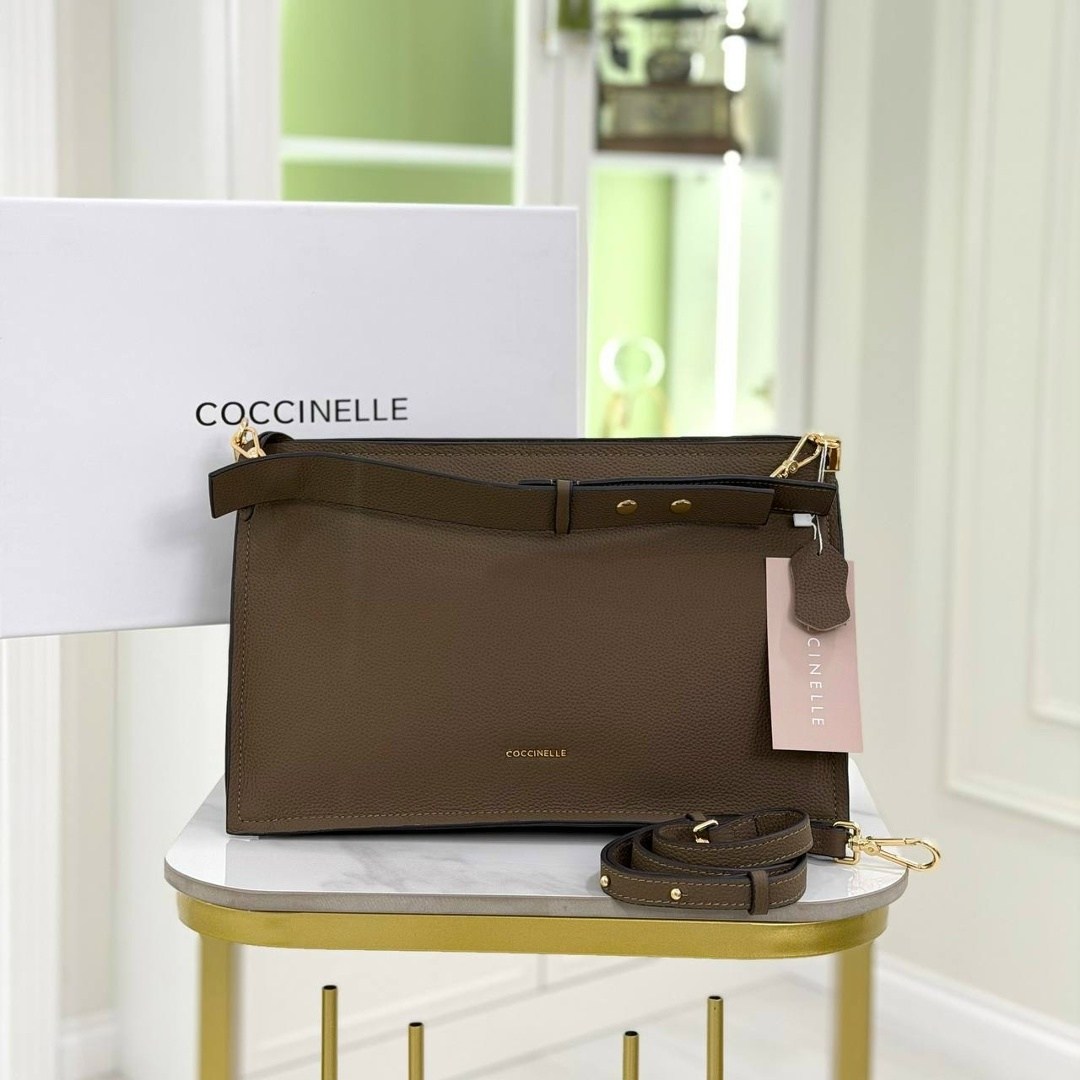 сумка coccinelle,сумка женская coccinelle,сумка,coccinelle сумка на плечо,классическая сумка