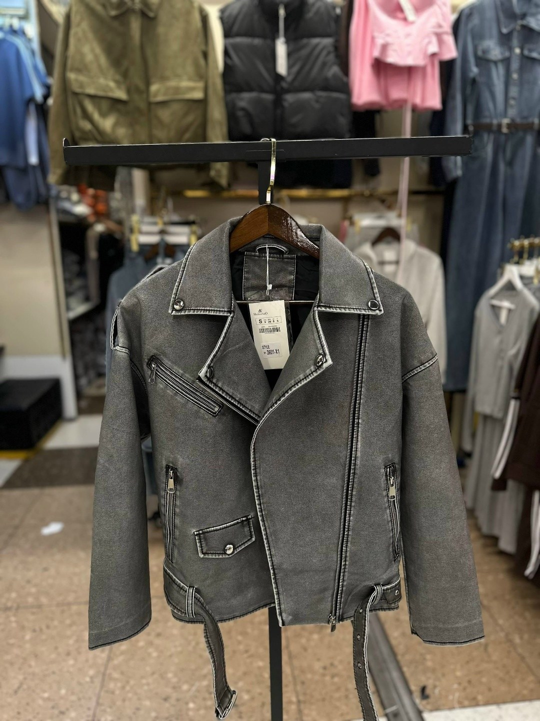 косуха винтажная куртка кожаная oversize серая monyken,куртка косуха женская,косуха винтажная кожаная куртка серая оверсайз mony,косуха серая винтажная куртка кожаная оверсайз aftfbasic,косуха серая