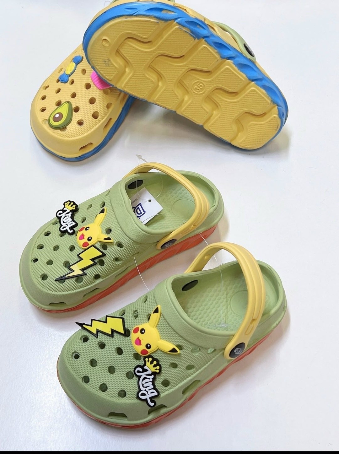 ,сланцы детские кроксы,детские кроксы,джибитсы на крокс,кроксы модные