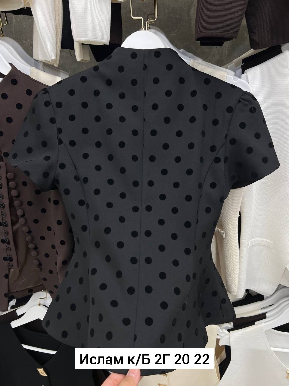 блузка в горошек,блузка женская,элегантная блузка,приталенный жакет,жакет