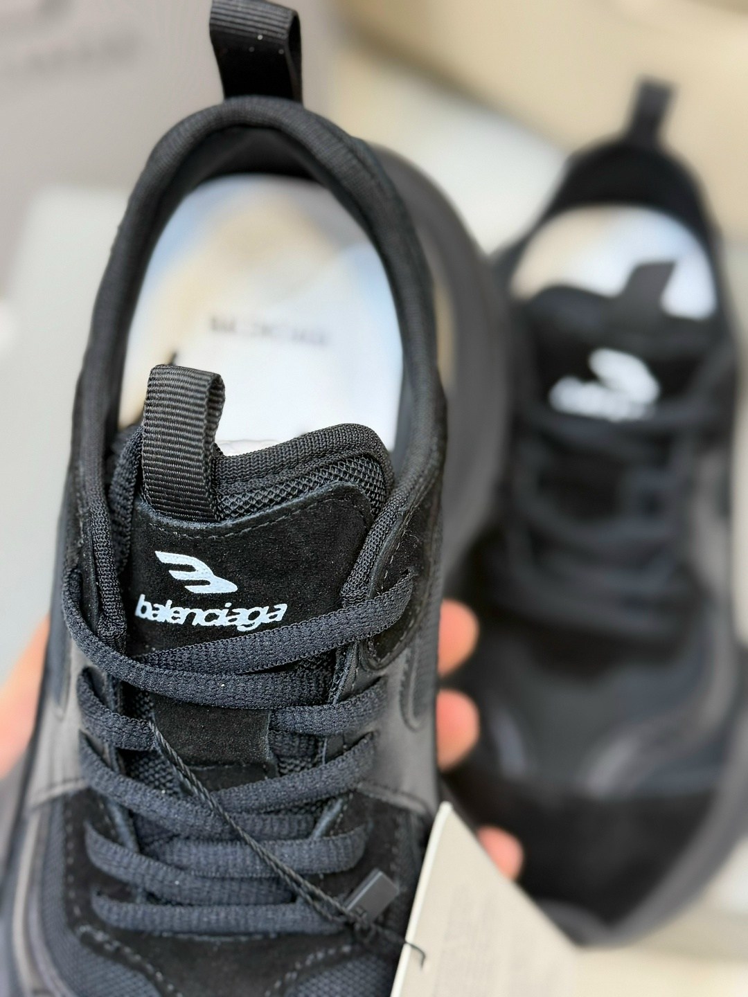 кроссовки женские balenciaga,кроссовки balenciaga,кроссовки баленсиага женские,кроссовки баленсиага черные,кроссовки баленсиага мужские