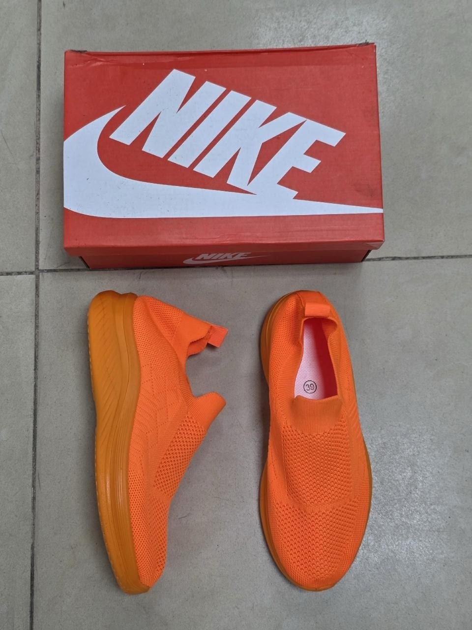 кроссовки женскиe,оранжевые кроссовки,дышащие кроссовки, спортивная,кроссовки