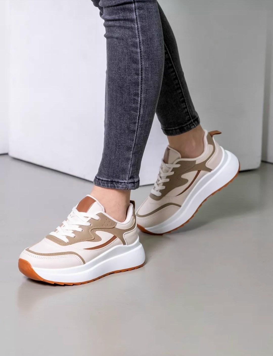 кроссовки женские бежевые спортивные на высокой,кроссовки демисезонные бежевые,кроссовки бежевые женские,,стильные кроссовки