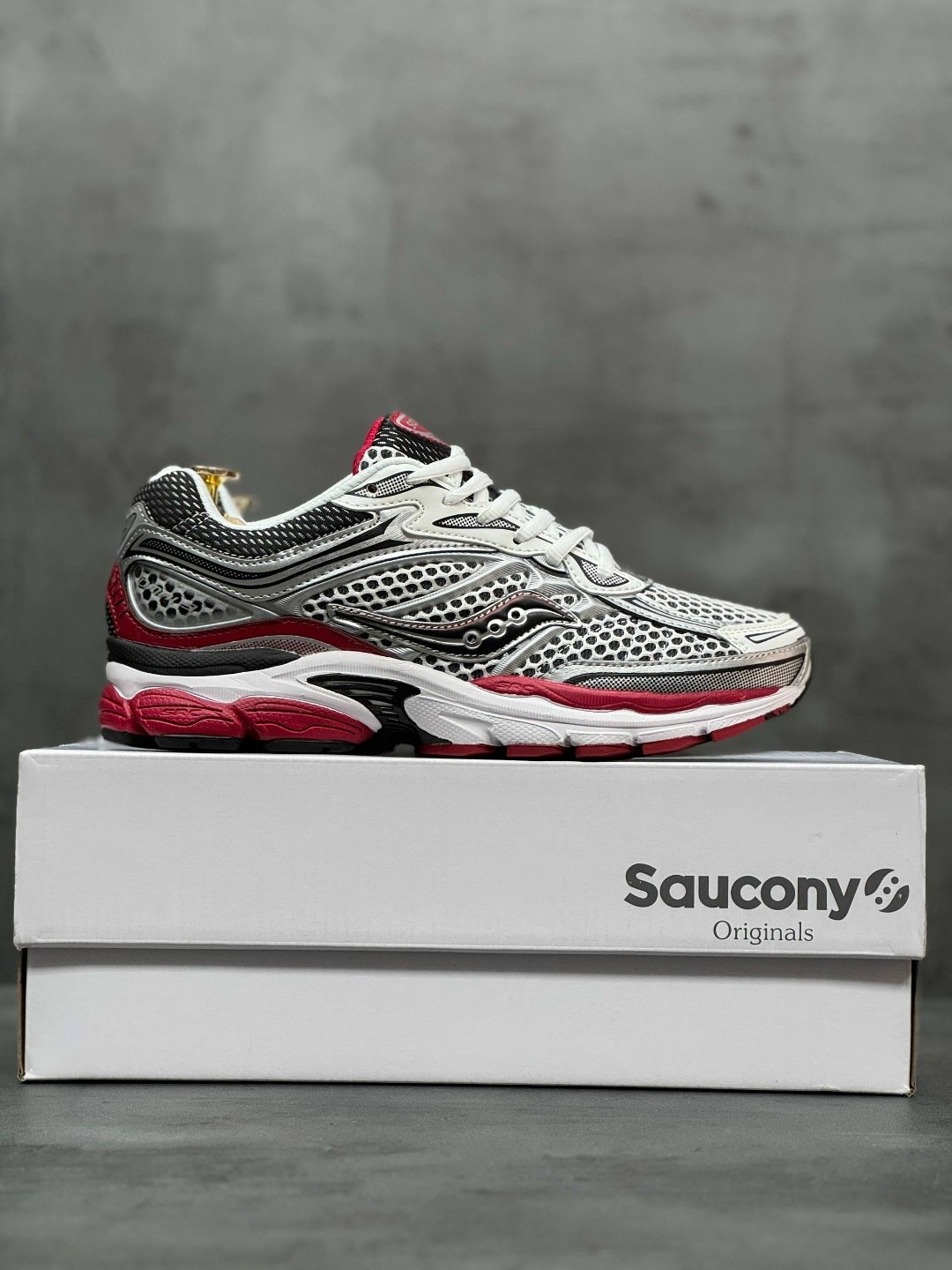 кроссовки saucony progrid omni 9,saucony progrid omni 9,кроссовки saucony,кроссовки,saucony progrid triumph 4