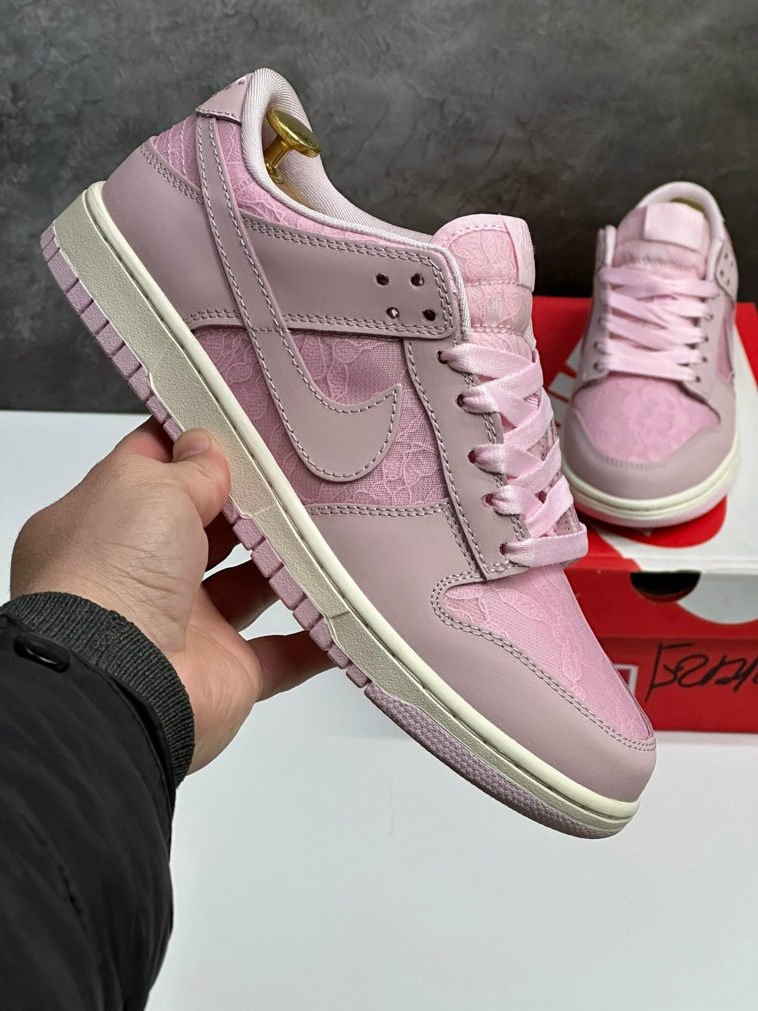 nike dunk low lx pink foam w,nike dunk low pink foam,кроссовки nike sb dunk low,женские кроссовки nike dunk low lx pink foam,кроссовки nike dunk low