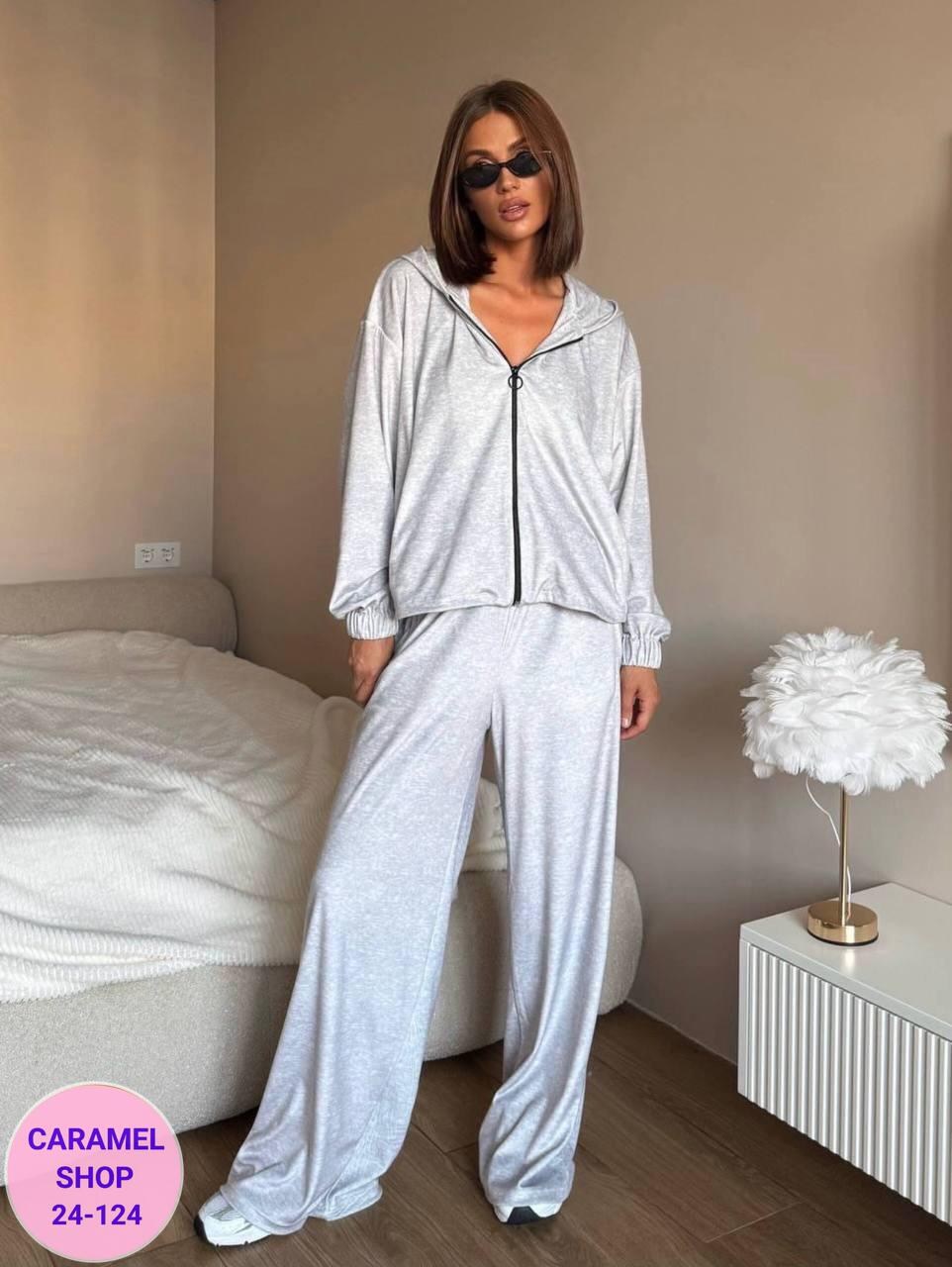 велюровый костюм,велюровый костюм женский,велюровый костюм оверсайз женский,костюм велюровый бархатный с капюшоном и брюками палаццо zakiya shop,костюм велюровый спортивный