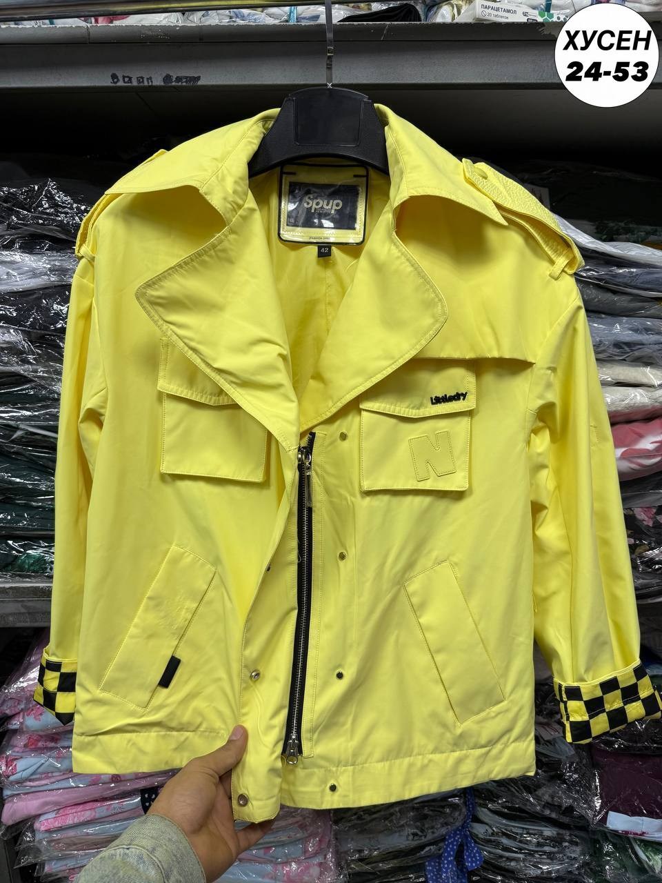 куртка женская,стильная куртка,куртка косуха,куртка белая,женская куртка косуха