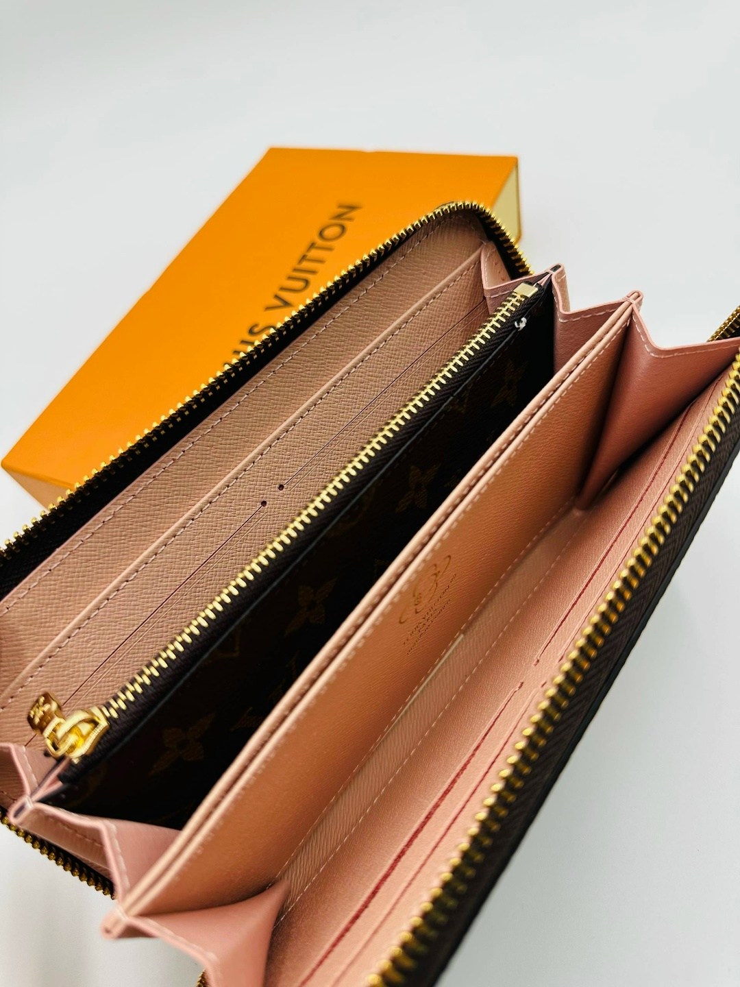 кошелек луи виттон черный,кошелёк луи виттон оригинал,louis vuitton кошелек,луи виттон кошелек,портмоне луи виттон