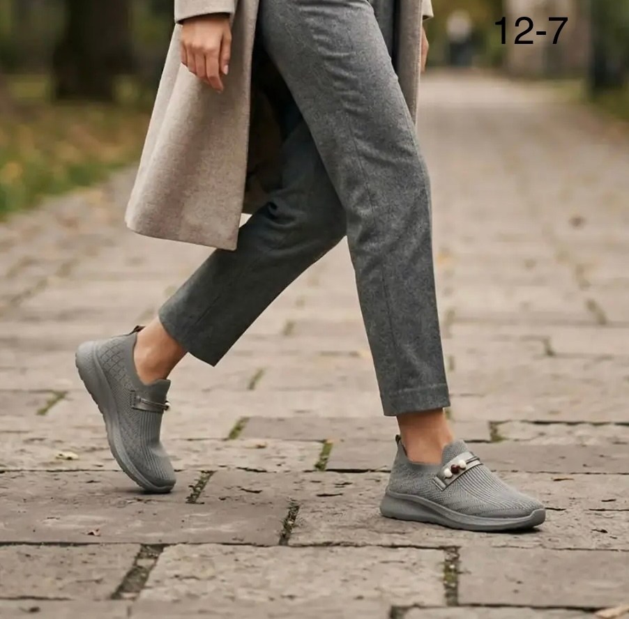 ,женская ,кроссовки женскиe,слипоны женские,повседневные кроссовки