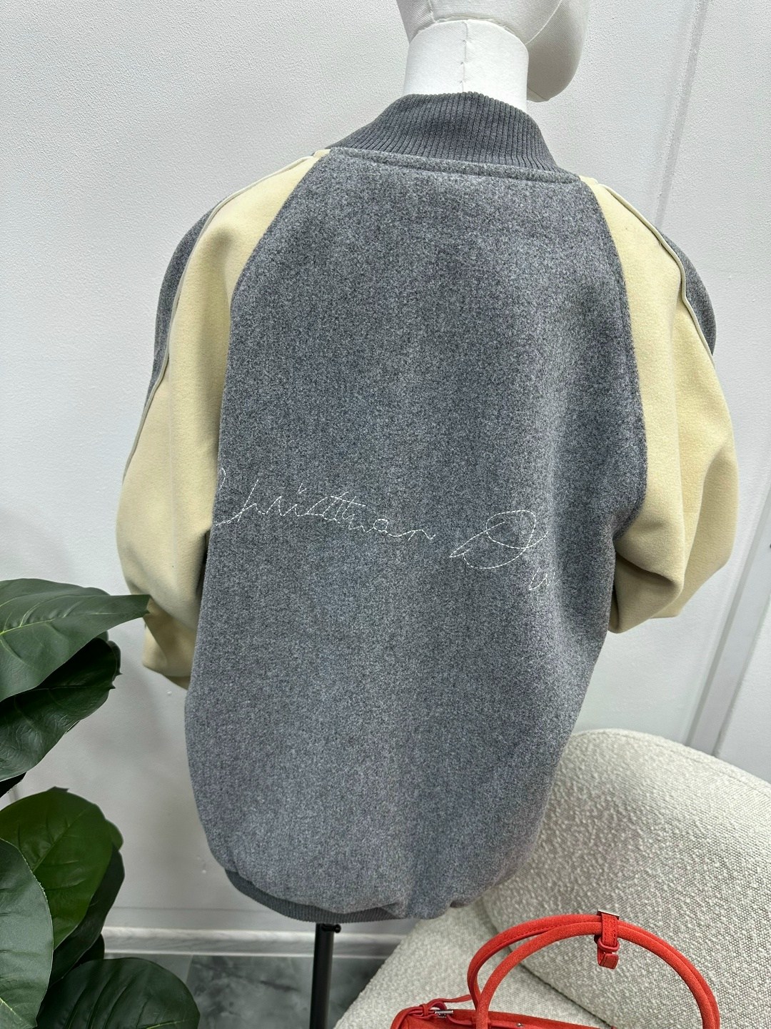 куртка стильная,куртка бомбер,повседневная куртка,куртка модная,куртка женская