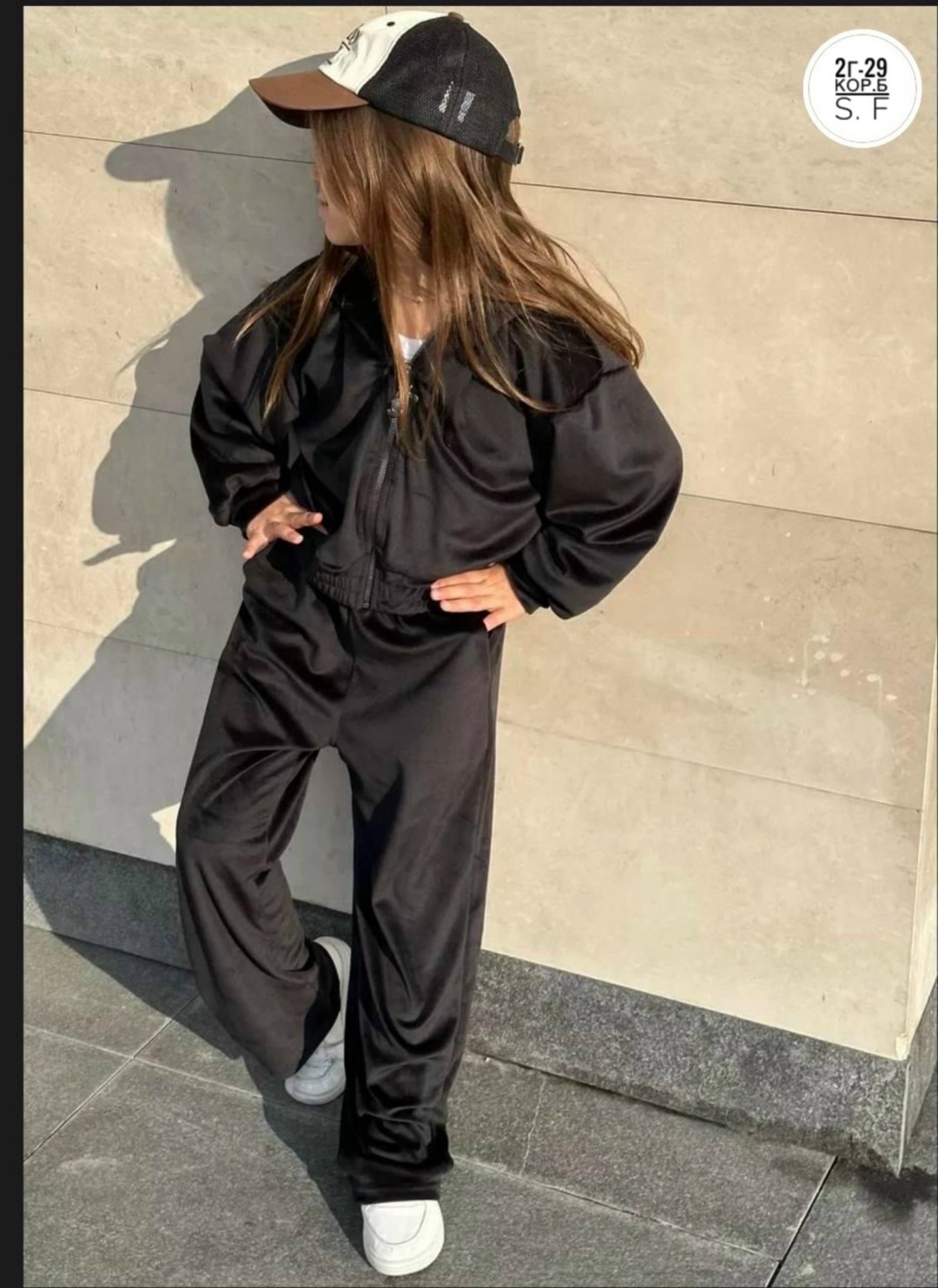 спортивные костюмы для девочек,велюровый костюм для девочки,модные костюмы,велюровый костюм для девочки спортивный капюшон,велюровый спортивная костюм