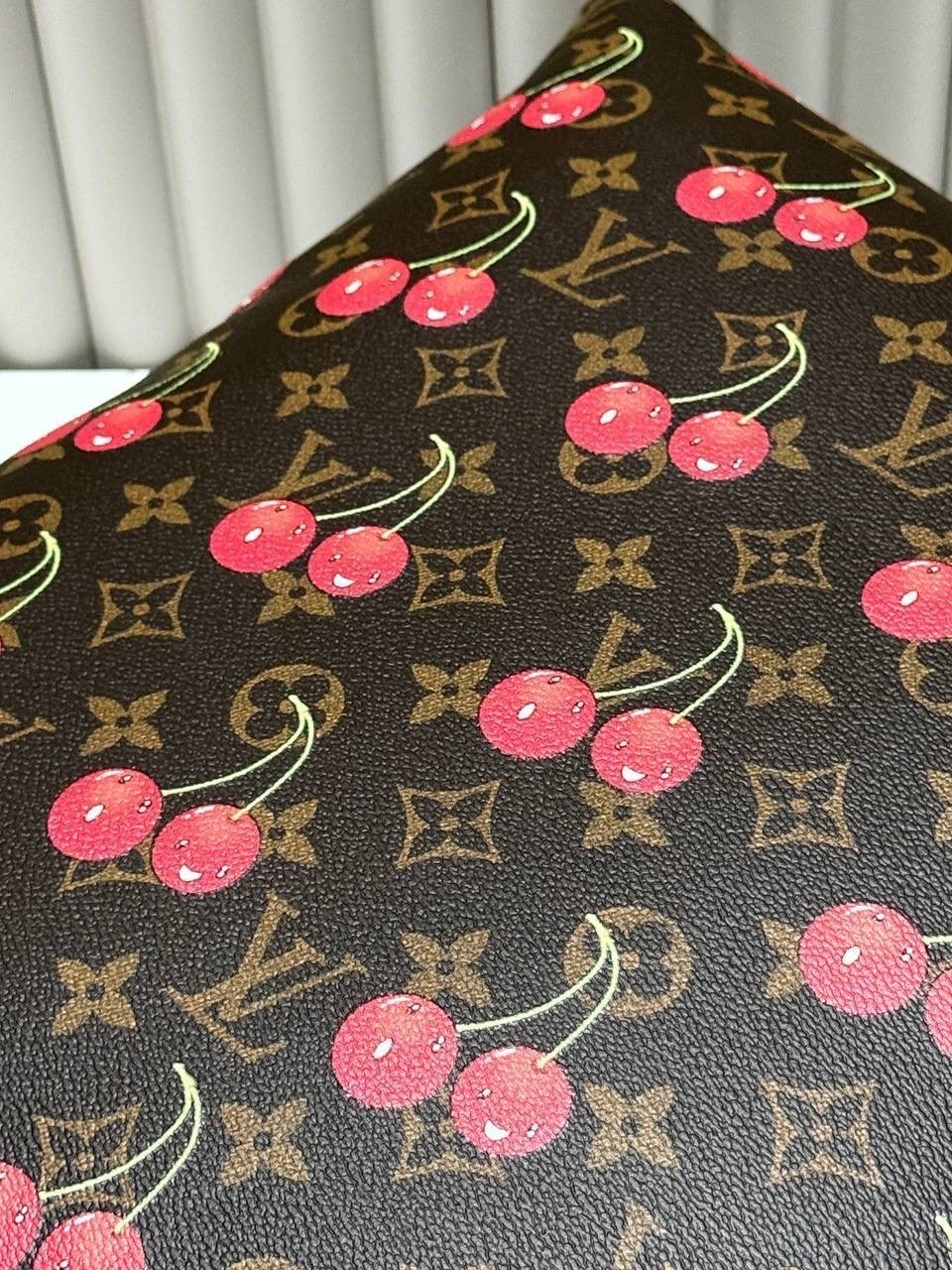 подушка декоративная,louis vuitton monogram,подушка вишенка,подушка подарок,подушек