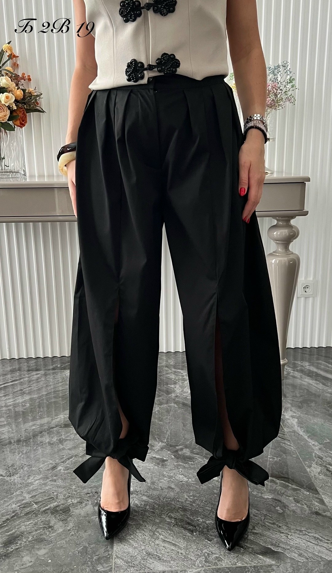 брючный костюм с жилетом,женский брючный костюм с жилетом,брючный костюм с жилеткой,костюм брючный с жилетом осенний на завязках umila brend,костюм брючный