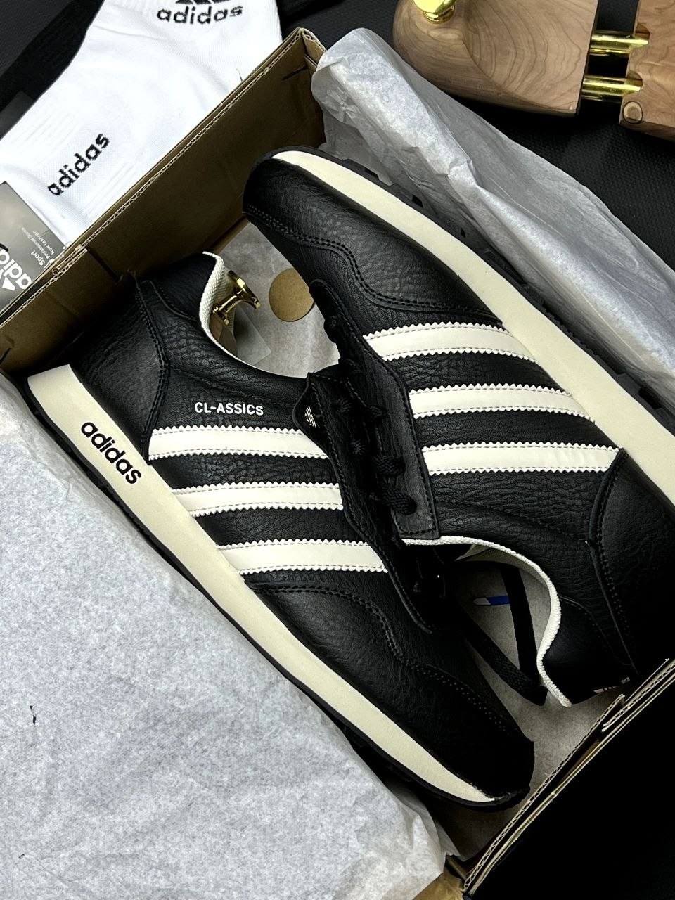 кроссовки мужские adidas,кроссовки adidas,кроссовки мужские женские adidas,кроссовки adidas zx750 кожаные черные,кроссовки адидас мужские