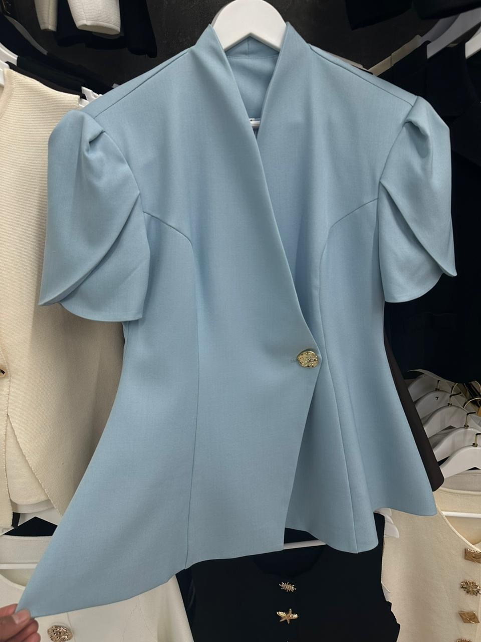 женский пиджак,пиджак с короткими рукавами,пиджак,пиджак приталенный,женские жилеты