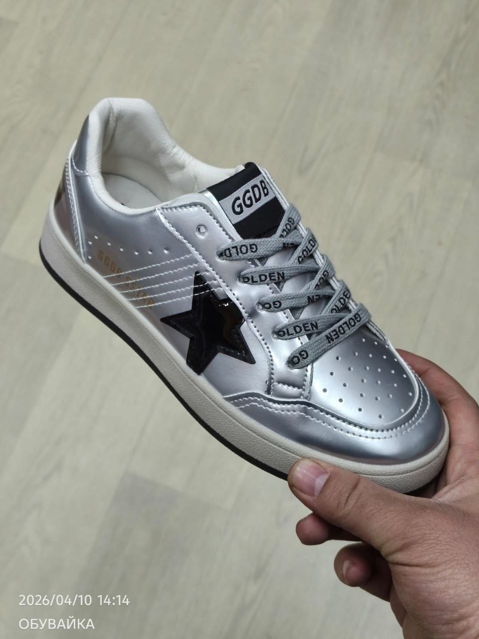 ,golden goose ball star,кроссовки со звездами,кроссовки кеды,женская