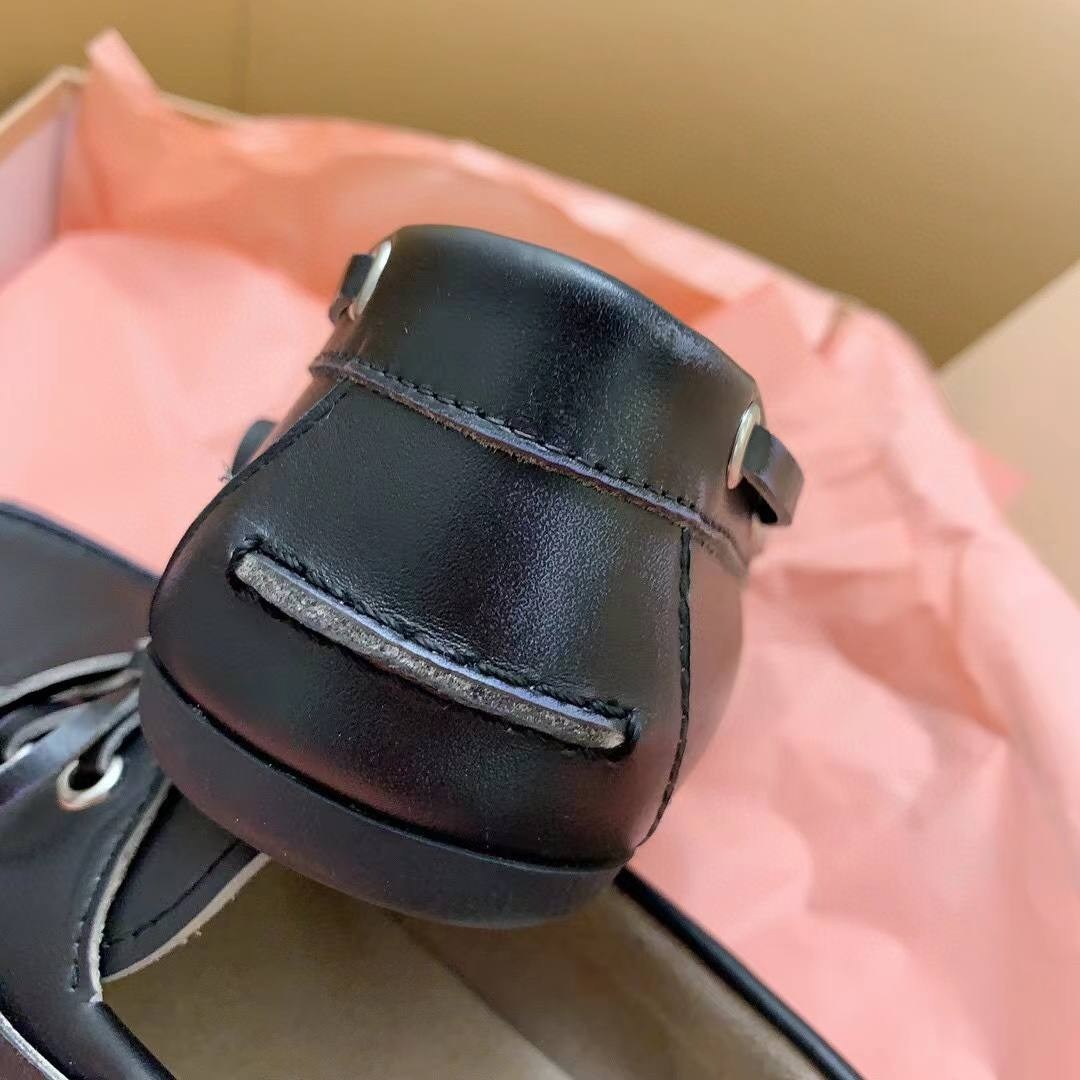 ,кожаные лоферы,женские лоферы,лоферы miu miu,женские кожаные лоферы