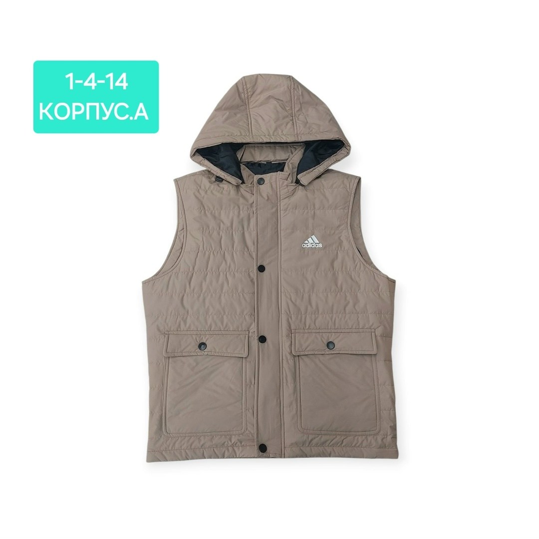 жилет,теплый жилет,жилет утепленная,жилет с капюшоном,демисезонная жилетка