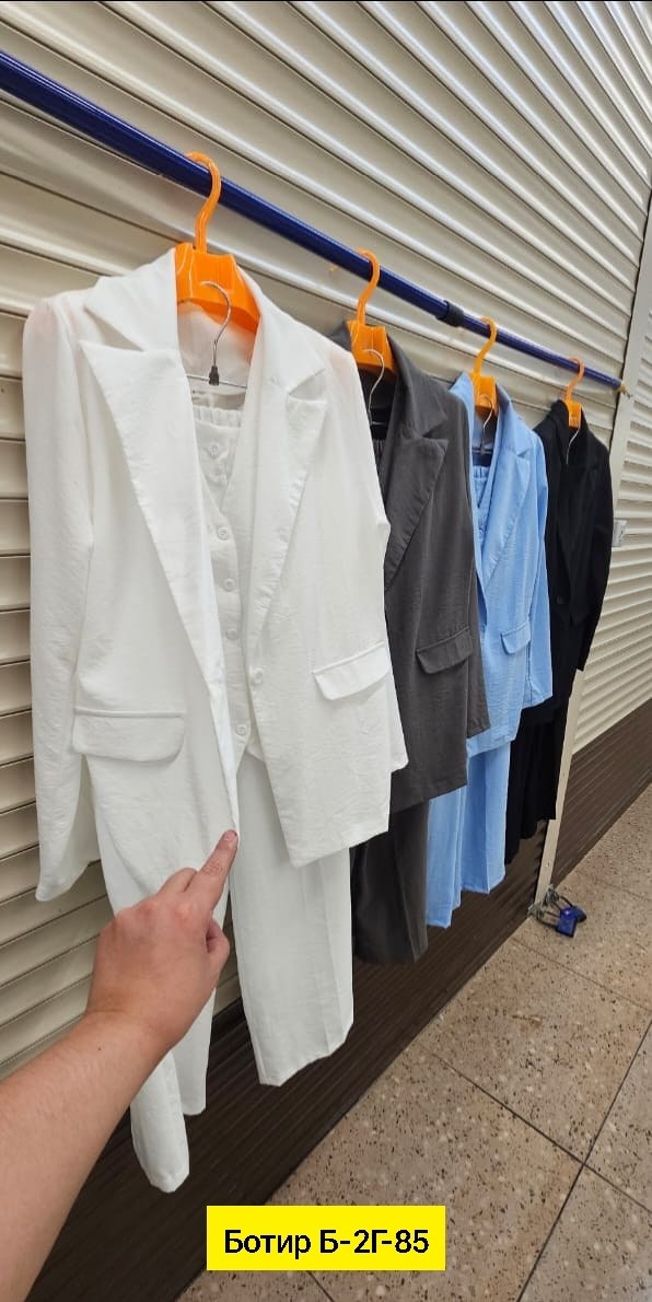 костюм с брюками,женский костюм тройка,брючные костюмы женские,серый брючный костюм женский,женские костюмы