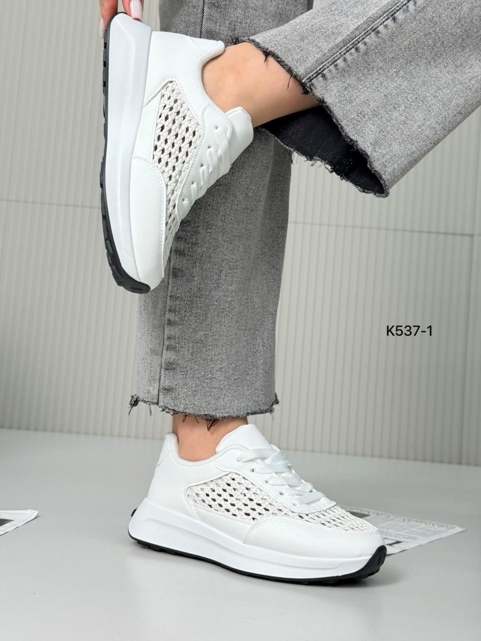 ,кроссовки женскиe,кроссовки перфорированные женские,кроссовки для женщин,кроссовки белая